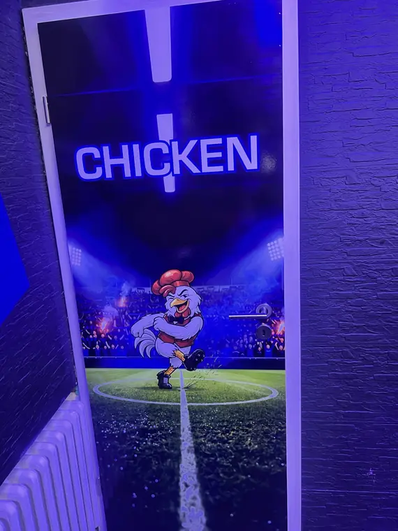 Türfolierung „Chicken“