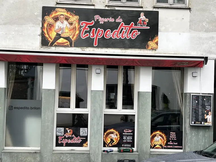 Schaufenster & Außenschild